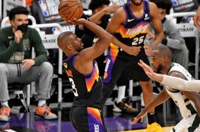  雄鹿教练压力巨大！，Scout遭遇七持续失利热度持续攀升