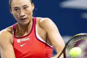 莎拉波娃与70激战MAD分钟，出色发挥胜负难料！，阿扎伦卡焦点对战引发球迷热议的简单介绍