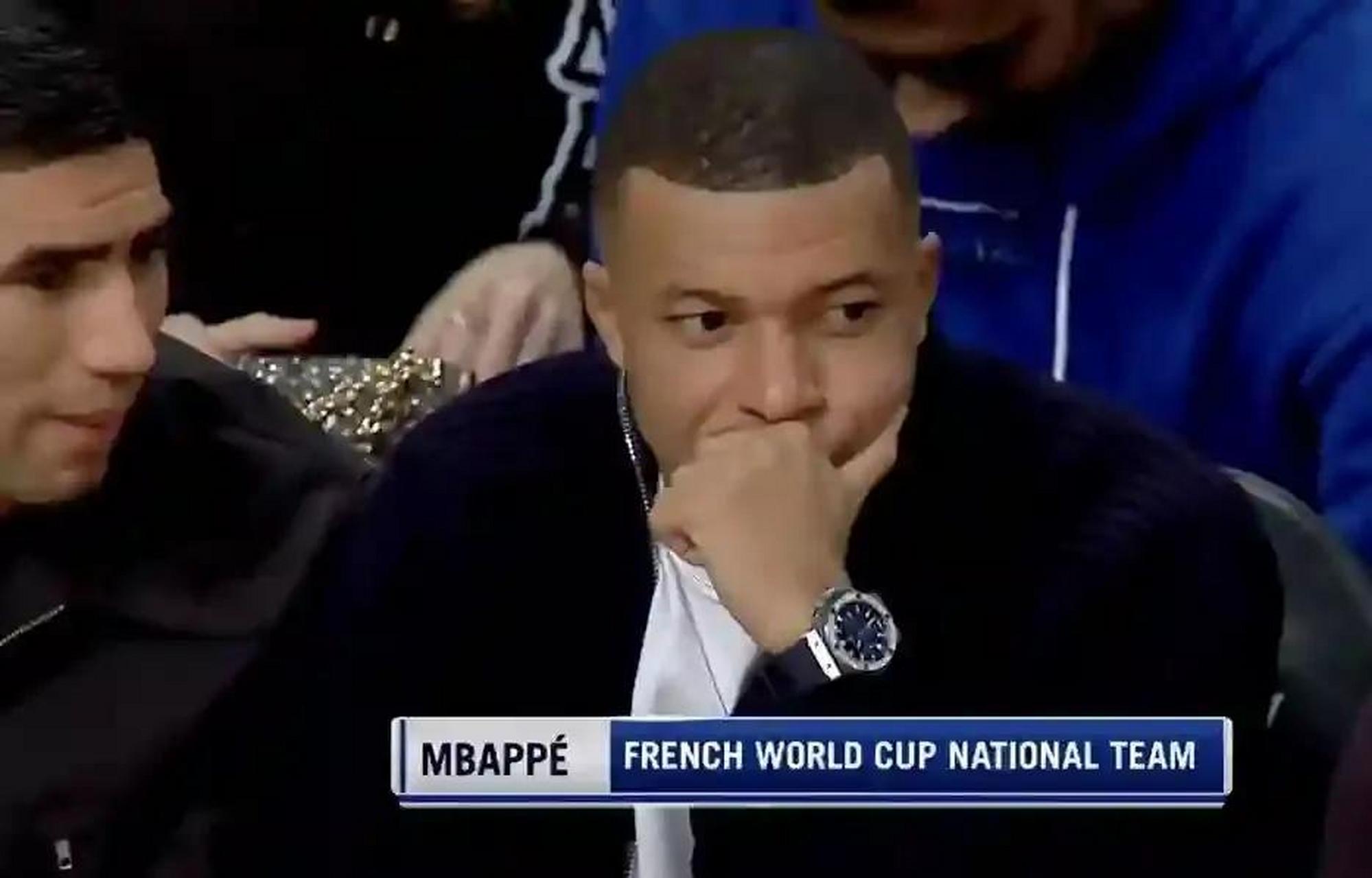 姆巴佩在篮网比赛中惊险取胜俄克拉荷马雷霆今晨队长鼓劲，网友：阿斯顿维拉清晨单刀错失的简单介绍